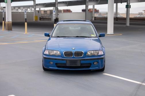 2001 BMW 330 i