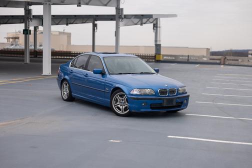 2001 BMW 330 i