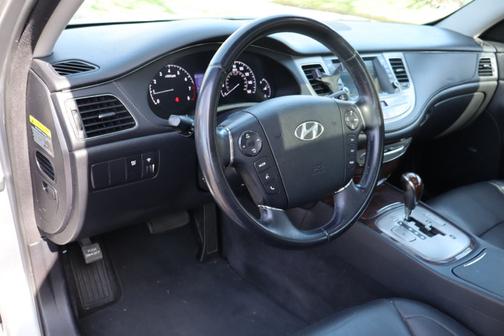 2011 Hyundai Genesis 3.8