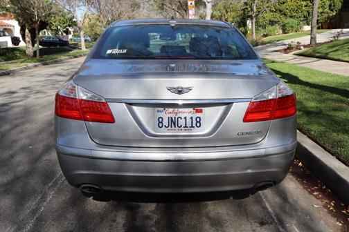 2011 Hyundai Genesis 3.8