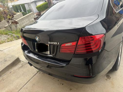 Black 2016 BMW 528 i