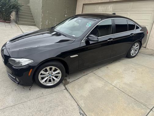 Black 2016 BMW 528 i