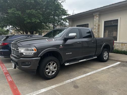 Photo 1 of 4 of 2020 RAM 2500 Laramie