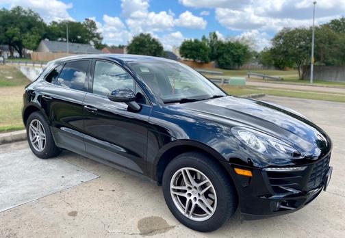 2017 Porsche Macan Macan
