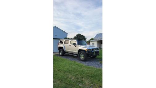 2010 Hummer H3 Base