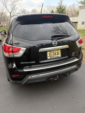 2016 Nissan Pathfinder SL
