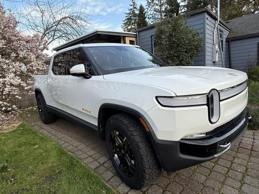 2022 Rivian R1T Adventure Package