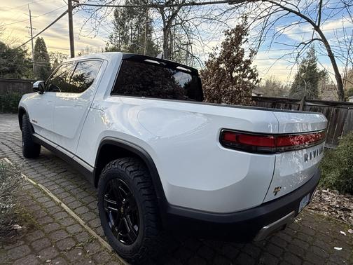 2022 Rivian R1T Adventure Package