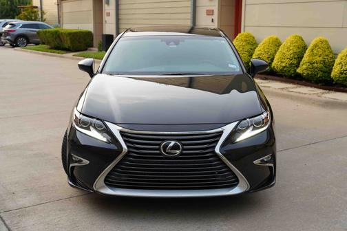 2017 Lexus ES 350 Base