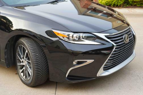 2017 Lexus ES 350 Base