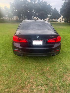 Black 2018 BMW 540 i