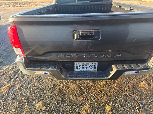 Gray 2017 Toyota Tacoma SR