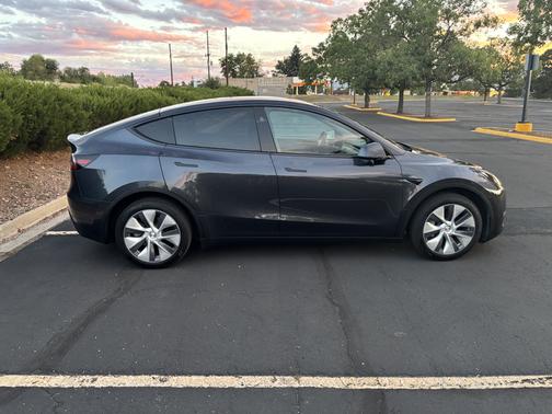 Gray 2024 Tesla Model Y Long Range