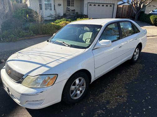 2001 Toyota Avalon XL