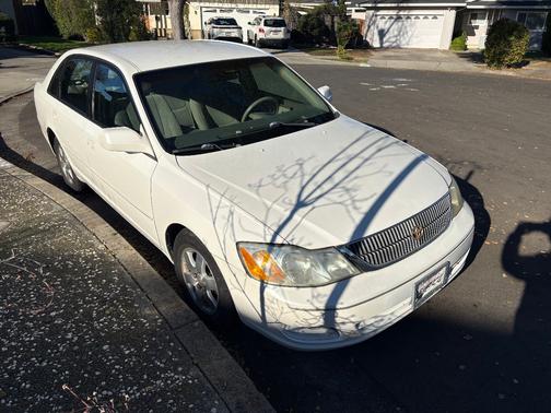 2001 Toyota Avalon XL