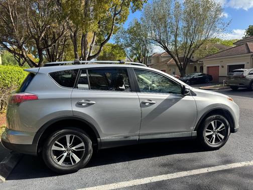 Silver 2018 Toyota RAV4 XLE