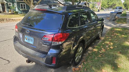 2012 Subaru Outback 2.5i Limited