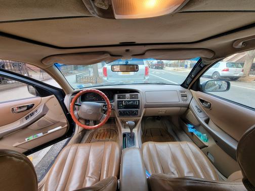1996 Toyota Avalon XL