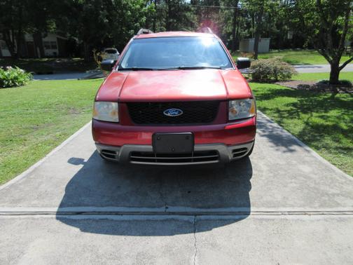 2006 Ford Freestyle SE