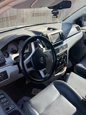 2012 Volkswagen Routan SE