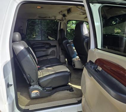 2005 Ford Excursion Eddie Bauer