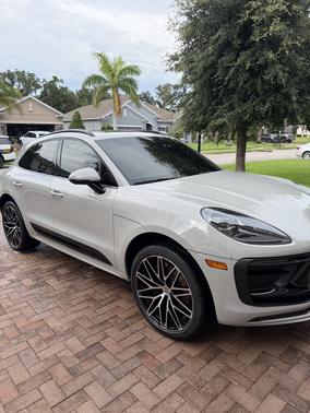 Gray 2024 Porsche Macan Macan