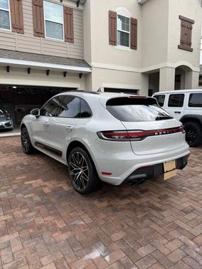 Gray 2024 Porsche Macan Macan