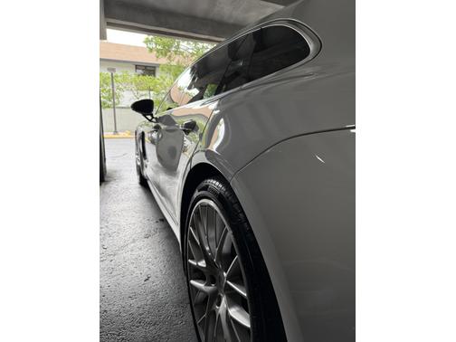 2018 Porsche Panamera Panamera 4S Sport Turismo