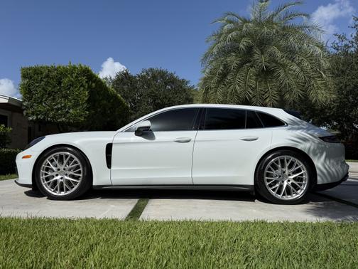 2018 Porsche Panamera Panamera 4S Sport Turismo