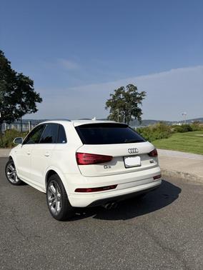 White 2018 Audi Q3 2.0T Premium Plus