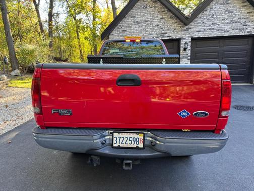 Red 2001 Ford F-150 XL