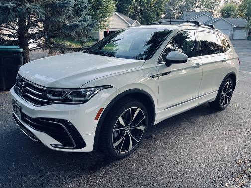 2022 Volkswagen Tiguan 2.0T SEL R-Line