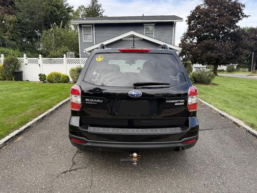Black 2015 Subaru Forester 2.5i Premium