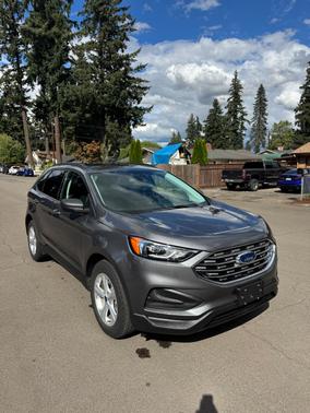 Gray 2021 Ford Edge SE