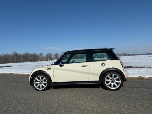 2006 MINI Cooper S Base