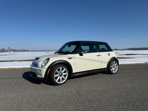 2006 MINI Cooper S Base
