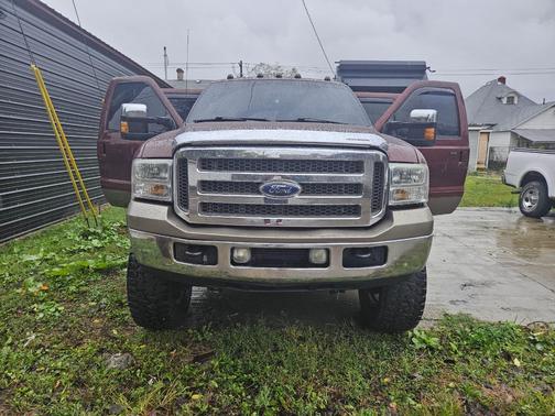 Brown 2006 Ford F-350 Lariat Crew Cab Super Duty