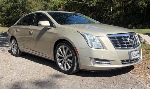 Gold 2015 Cadillac XTS Luxury
