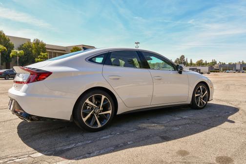 2023 Hyundai SONATA SEL Plus