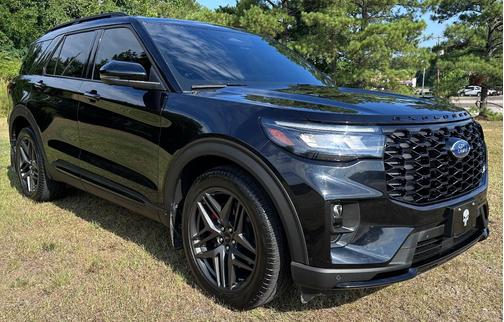 Black 2025 Ford Explorer ST 4WD
