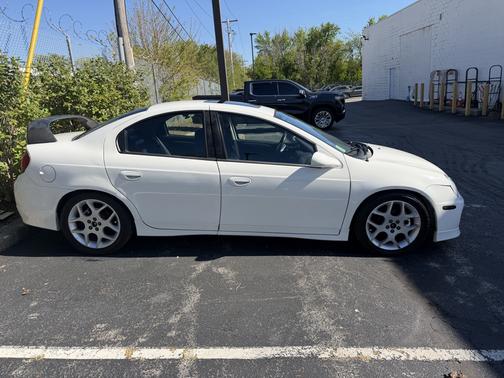 White 2005 Dodge Neon SRT-4