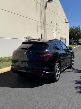Black 2021 Alfa Romeo Stelvio Base