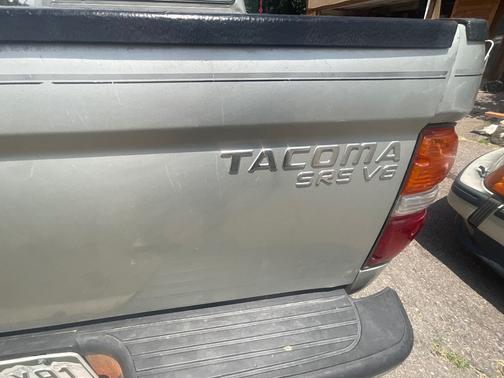 Silver 2001 Toyota Tacoma Xtracab
