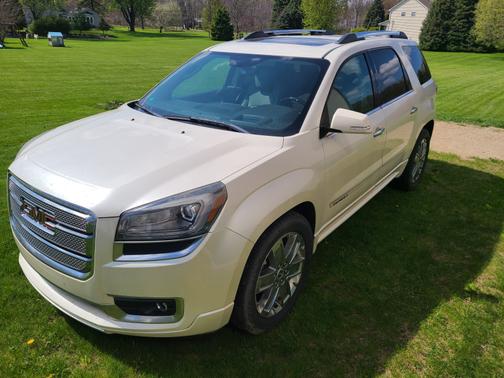 White 2013 GMC Acadia Denali