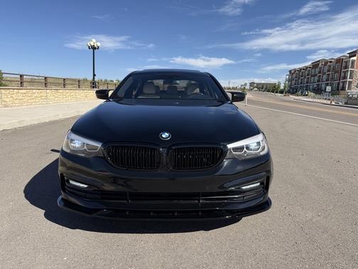 Black 2018 BMW 530e iPerformance