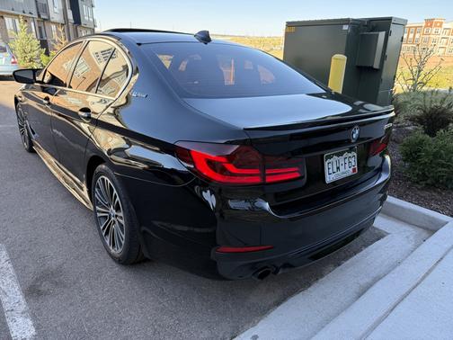 Black 2018 BMW 530e iPerformance