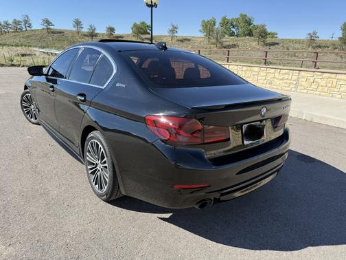 Black 2018 BMW 530e iPerformance