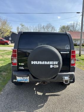 Black 2006 Hummer H3 Base