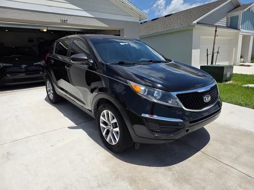 Black 2016 Kia Sportage LX