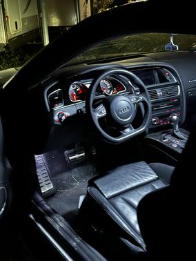Purple 2013 Audi RS 5 4.2
